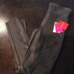 NWT SPANX faux leather motto leggings gunmetal XL